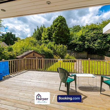 Spacious Detached Bungalow By Harperletting Short Lets & Serviced Accommodation Buckely With Pool Table & Driveway Buckley Zewnętrze zdjęcie