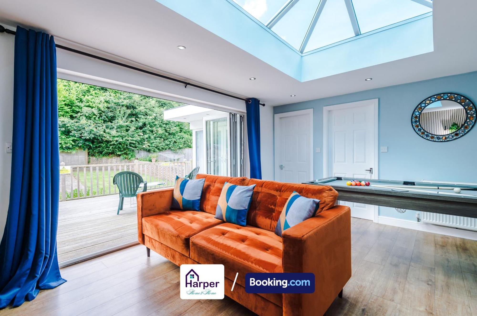 Spacious Detached Bungalow By Harperletting Short Lets & Serviced Accommodation Buckely With Pool Table & Driveway Buckley Zewnętrze zdjęcie