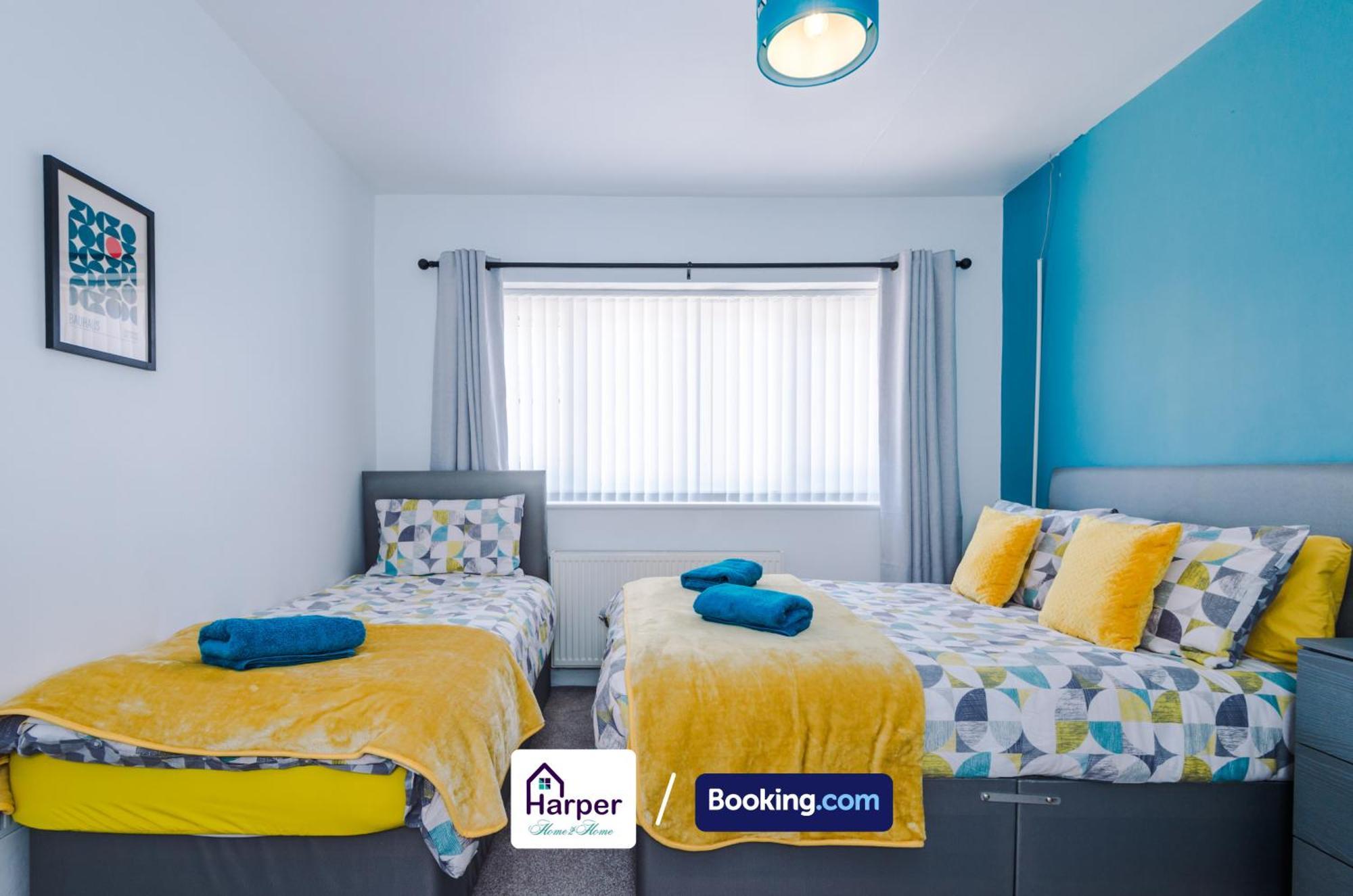Spacious Detached Bungalow By Harperletting Short Lets & Serviced Accommodation Buckely With Pool Table & Driveway Buckley Zewnętrze zdjęcie